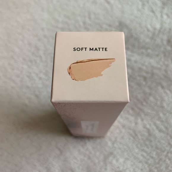 Fenty Beauty Pro Filt’r Retouch Face Primer Soft Matte BNIB - Picture 3 of 11